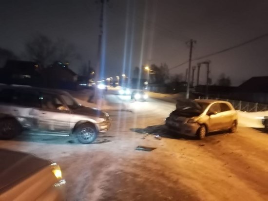 Мужчина пострадал в ДТП с участием двух автомобилей Toyota в Южно-Сахалинске