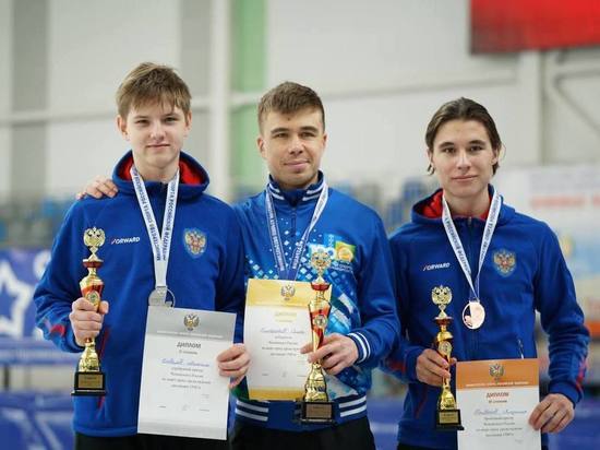 Олимпийский чемпион из Уфы победил на чемпионате России по шорт-треку
