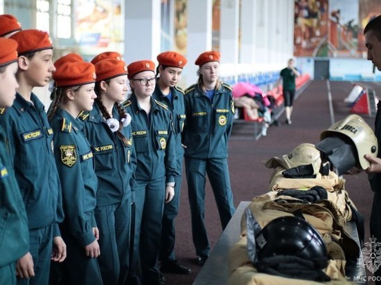 Приморские кадеты побывали на экскурсии в Дальневосточной пожарно-спасательной академии