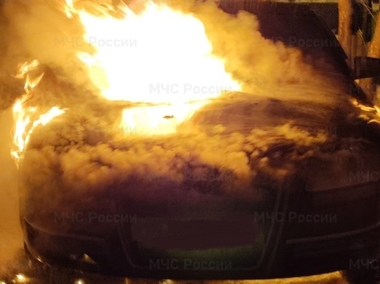На Ольговке в Калуге сгорел автомобиль