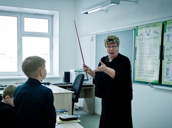 На Южном Урале продолжают заменять окна в школах и детских садах