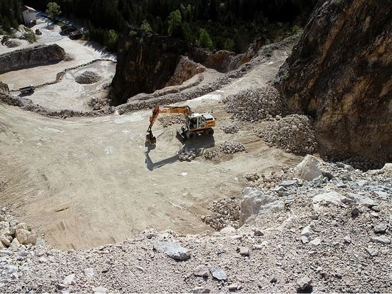 Добыча полезные ископаемых возобновилась на семи месторождениях ДНР
