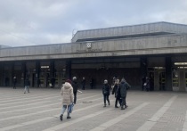 При покупке билетов на поезда от/до Ладожского вокзала в приложении или на сайте РЖД теперь можно увидеть информационные блоки о закрытой пересадке на/из метро.