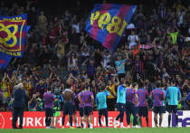 Один из самых титулованных и популярных клубов мира испанская «Барселона» обвиняется в коррупции и создании многолетней схемы подкупа руководителей судейского корпуса. «МК-Спорт» рассказывает подробности самого громкого за многие годы испанского футбольного скандала.

