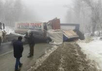 Крупное массовое дорожно-транспортное происшествие произошло на федеральной трассе Р-228 в Хвалынском районе Саратовской области