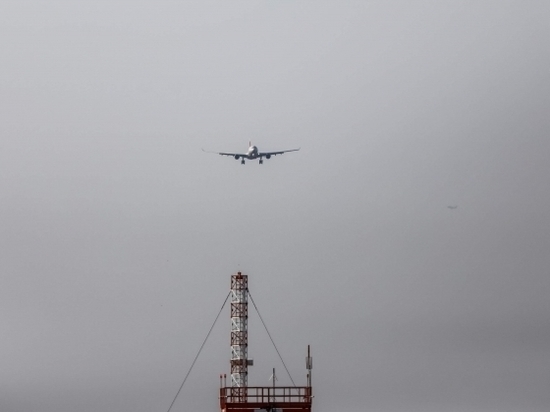 Летевший в Махачкалу самолет сел в Волгограде из-за кровотечения пассажирки