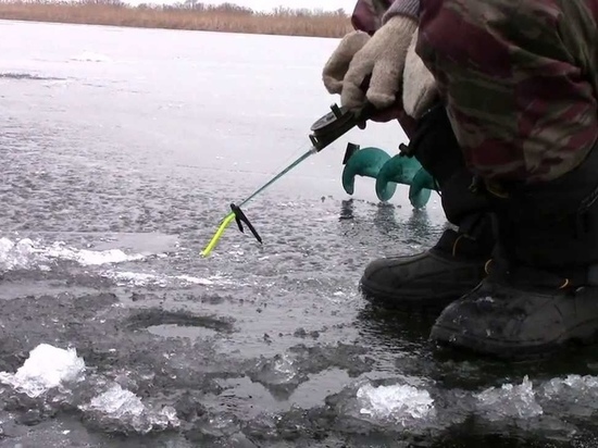 Ковровские спасатели рассказали, что на льду водоемов много промоин