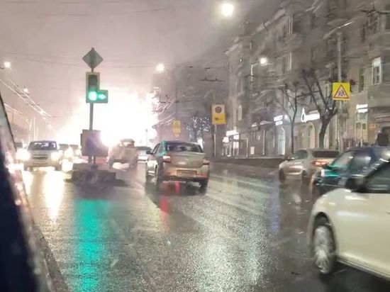 На Первомайском проспекте в Рязани загорелись троллейбусные провода
