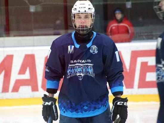 Хоккеисты сахалинского «Кристалла» в двух матчах выиграли у команды из Новосибирска