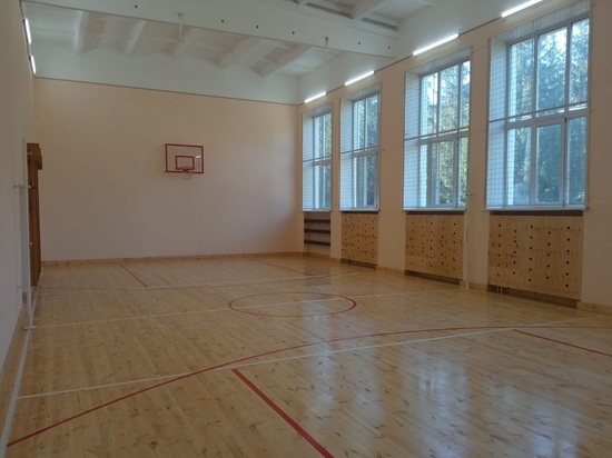 Восемь школьных спортзалов отремонтируют в Алтайском крае в 2023 году