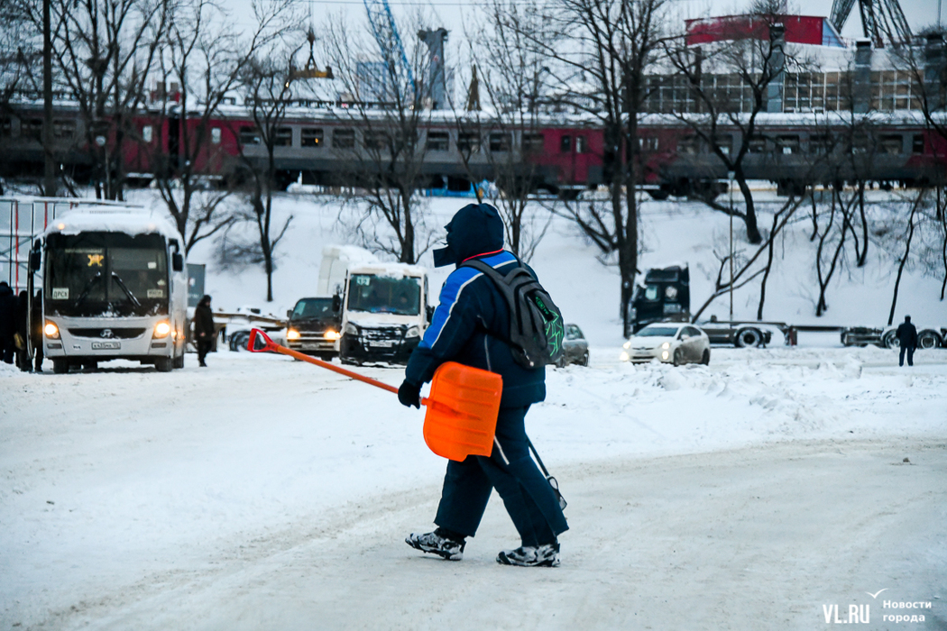 Утро после снегопада во Владивостоке: фото городских улиц