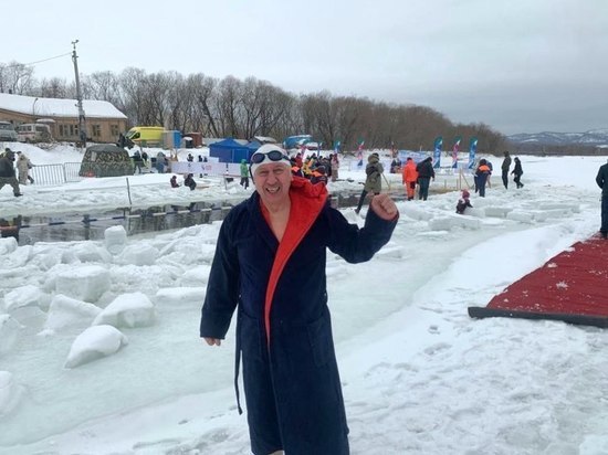 Депутат областной думы на Сахалине сразился за Кубок по холодовому плаванию