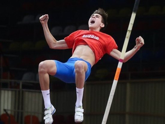  Спортсмен из Приангарья Михаил Шмыков показал лучший результат во всероссийских соревнованиях по прыжкам