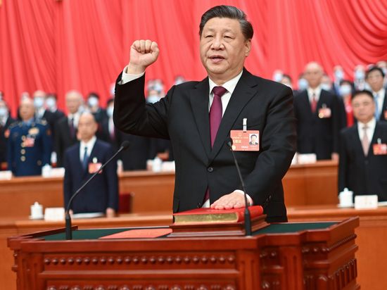 Китайский лидер призвал построить "Великую стальную стену"