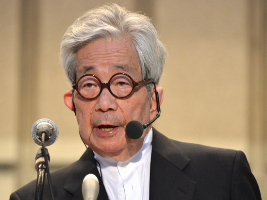 В Японии скончался нобелевский лауреат Кэндзабуро Оэ