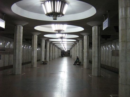 В Харькове остановилось движение на одной из веток метро
