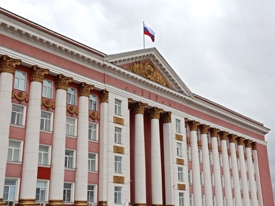 Губернатор Курской области поручил найти вандалов, разрушивших сквер «Изумрудный»