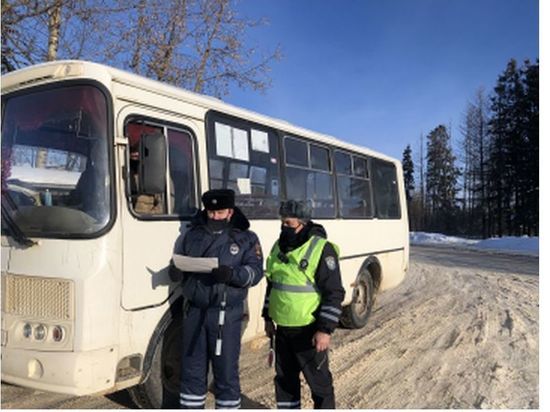 В Рославлe провeрили пассажирскиe автобусы