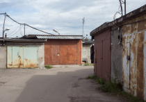В Ленобласти все ближе начало строительства транспортно-пересадочного узла в Кудрово. Под этот проект, а также строительство развязки в апреле планируется снос гаражей. Всего будет ликвидировано 286 боксов, из которых в собственности, подтвержденной документами, находятся только два. Конфликт между противниками сноса и Комитетом по дорожному хозяйству Ленобласти на этом будет исчерпан.