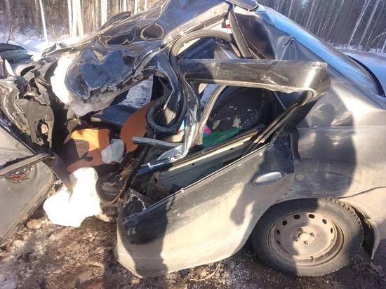 Погиб водитель легковой машины при столкновении с большегрузом в Свечинском районе
