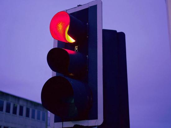 Светофоры погасли на пяти перекрестках в Южно-Сахалинске