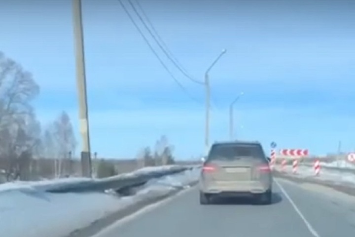 Напугавшую костромских автомобилистов трещину на Волгореченском путепроводе зальют асфальтом