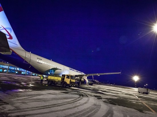 В Челябинске закрыт аэропорт и задержаны семь авиарейсов