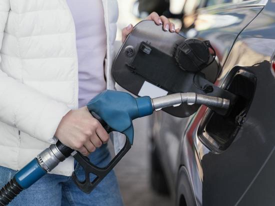 Южноуральцы платят за бензин меньше остальных россиян