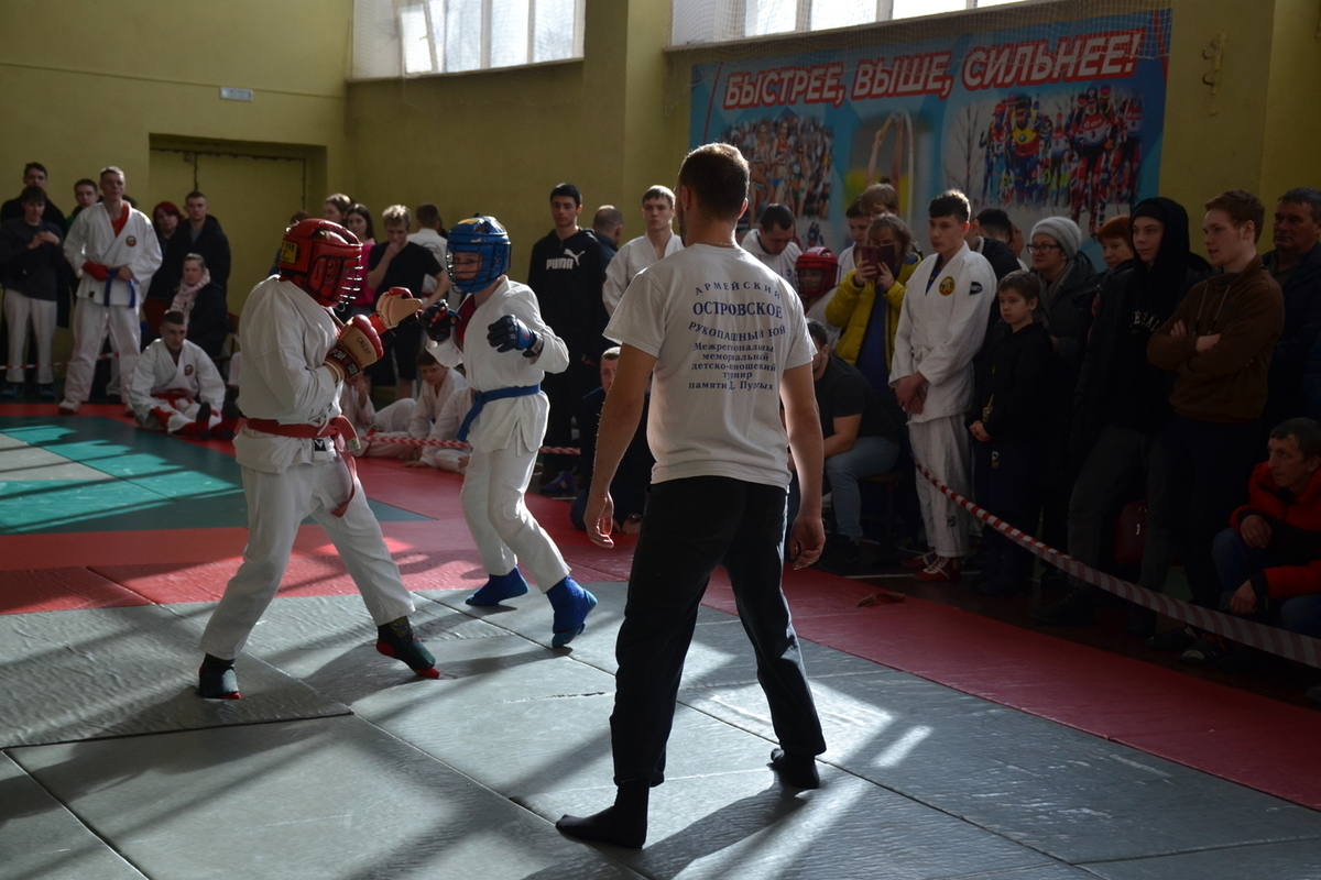 В Костроме прошел турнир по рукопашному бою памяти Дмитрия Пузатых