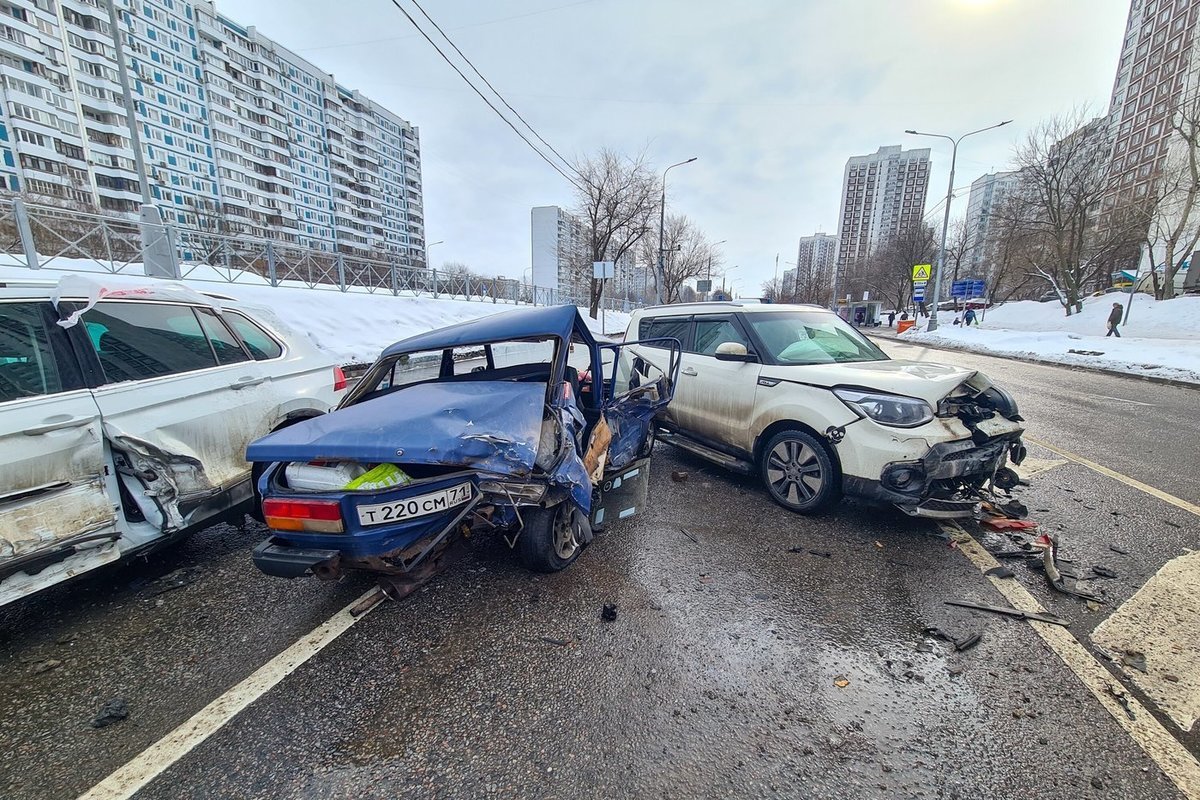 Названы самые аварийно опасные трассы Москвы - МК