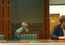 Петербургский городской суд в очередной раз продлил арест бывшему заместителю начальника регионального ФСИН Сергею Мойсеенко. Он просидит за решеткой до 30 марта.