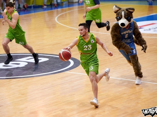 Челябинские боксёры сыграли баскетбольный матч против «Челбаскета»