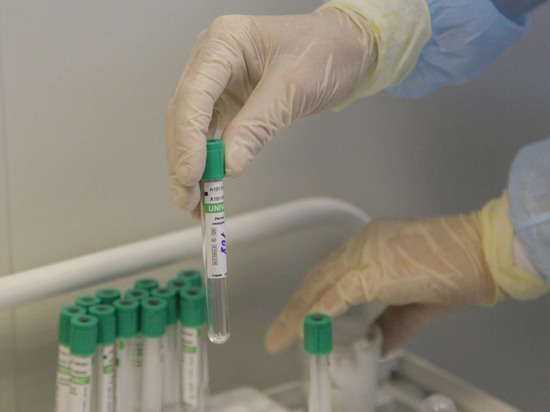 Инфекционист Вознесенский: ковид в 2023 году может стать сезонным заболеванием