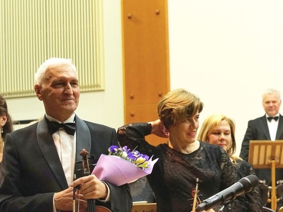 В Краснодаре с юбилеем поздравили заслуженного артиста Кубани Владимира Шкабурина
