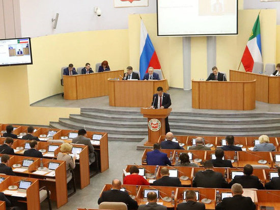 В Хакасии рассмотрят инициативу о сокращении партийных списков на выборы в парламент