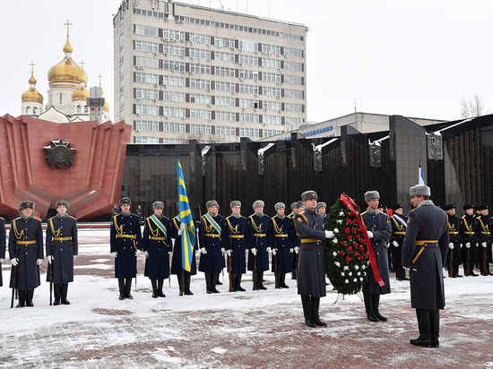 В Хабаровске возложили цветы в память о конфликте на острове Даманском