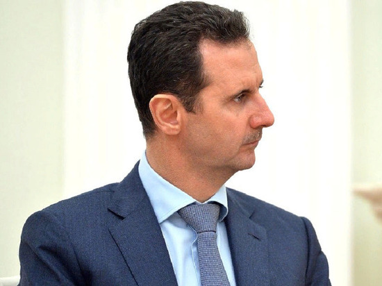 Башар Асад возложил венок к Могиле Неизвестного Солдата
