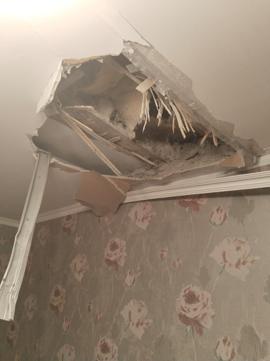 Два дома и гараж пострадали во время ночного обстрела в Белгородском районе