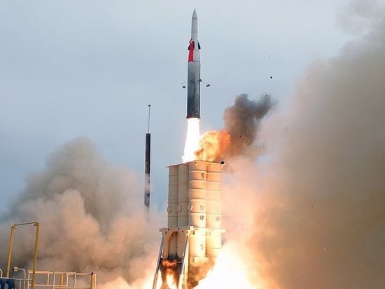 Германия решила закупить у Израиля противоракетные системы Arrow 3