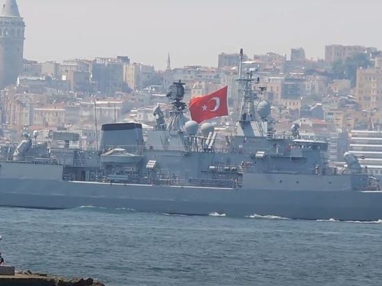 Минобороны Турции не стало комментировать возможность открытия проливов для ВМС США