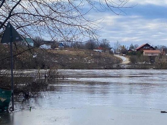 В Липецкой области из-за паводка ввели режим повышенной готовности