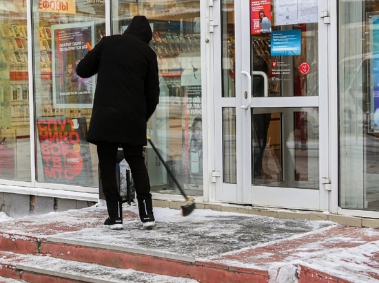 В Новосибирской области из-за гололеда вдвое вырос спрос на дворников