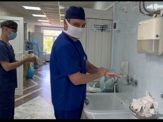 В Новосибирске 28-летней девушке удалили опухоль, которая мешала ей дышать