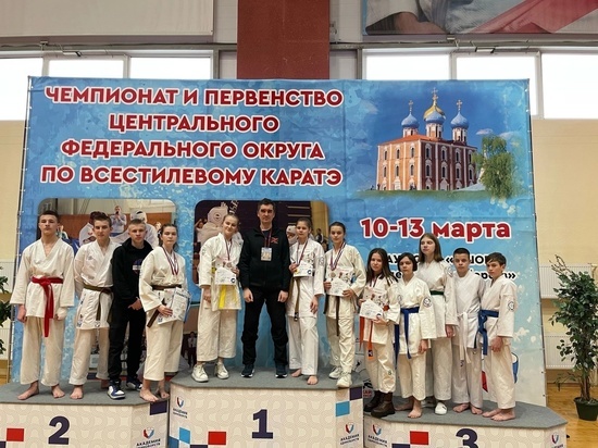 42 медали завоевали брянские каратисты на Чемпионате ЦФО в Рязани