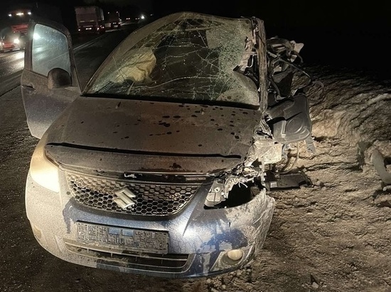 Водитель иномарки погиб при столкновении с грузовиком в Вологодской области