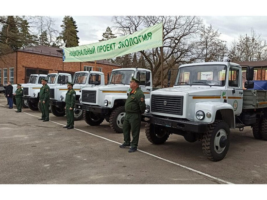 Автопарк лесопожарного центра Кубани пополнили новыми грузовыми машинами