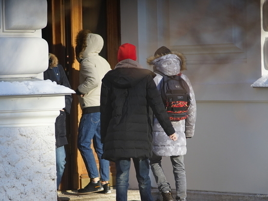 В Великом Новгороде открылся двухдневный молодёжный форум «С места в карьеру»