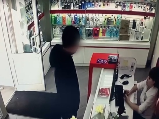 Житель Свирска ограбил магазин электроники