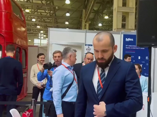 Министр туризма Дагестана прибыл на площадку туристической выставки