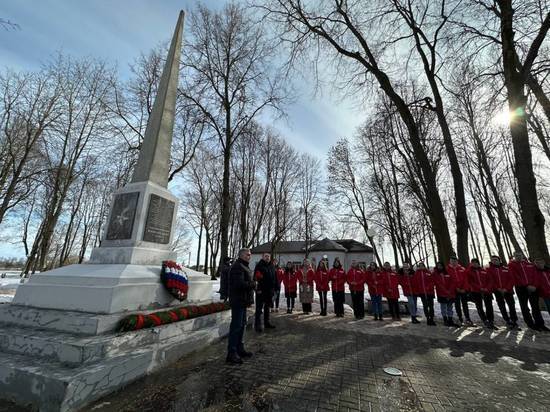 Память воинов Красной Армии, которые сражались против латышских легионеров CC, почтили сегодня в Острове